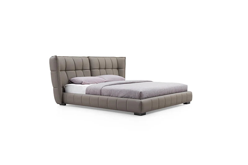 Italian queen bedroom furniture soft bed solid wood frame microfiber material villa home interior design bedding set