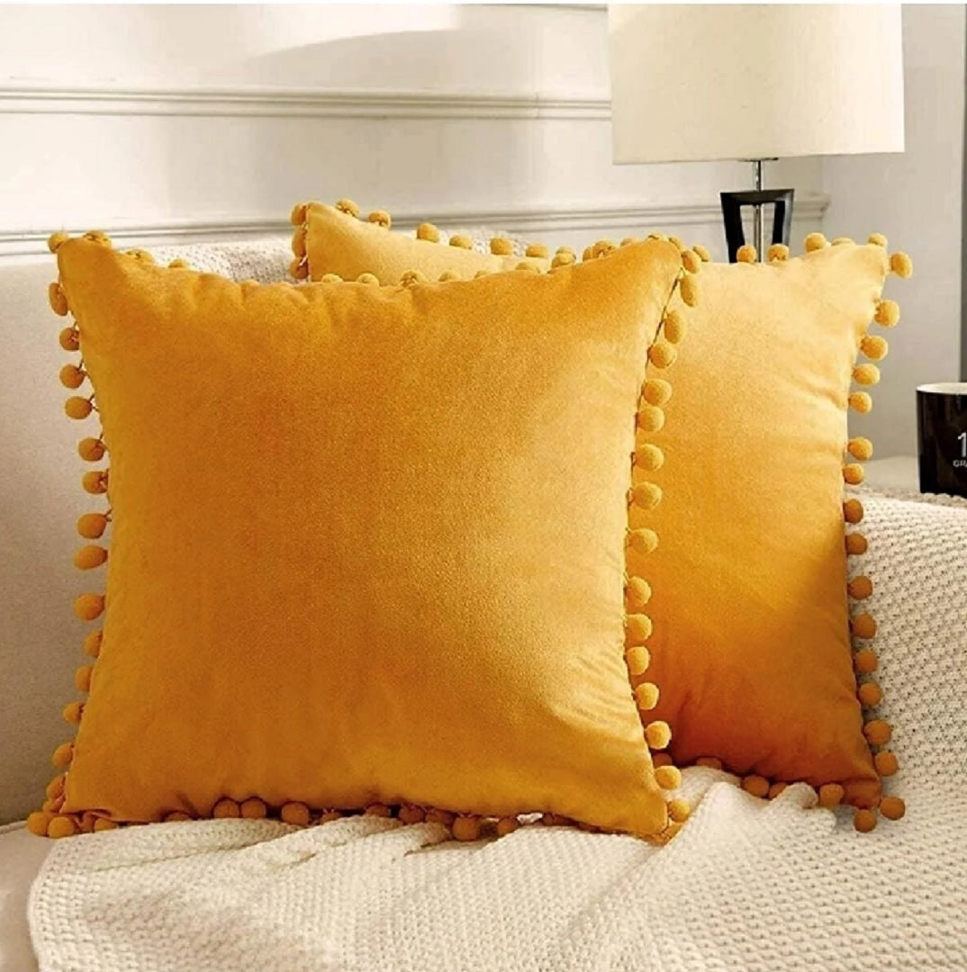 PomPom Pillowcase Set