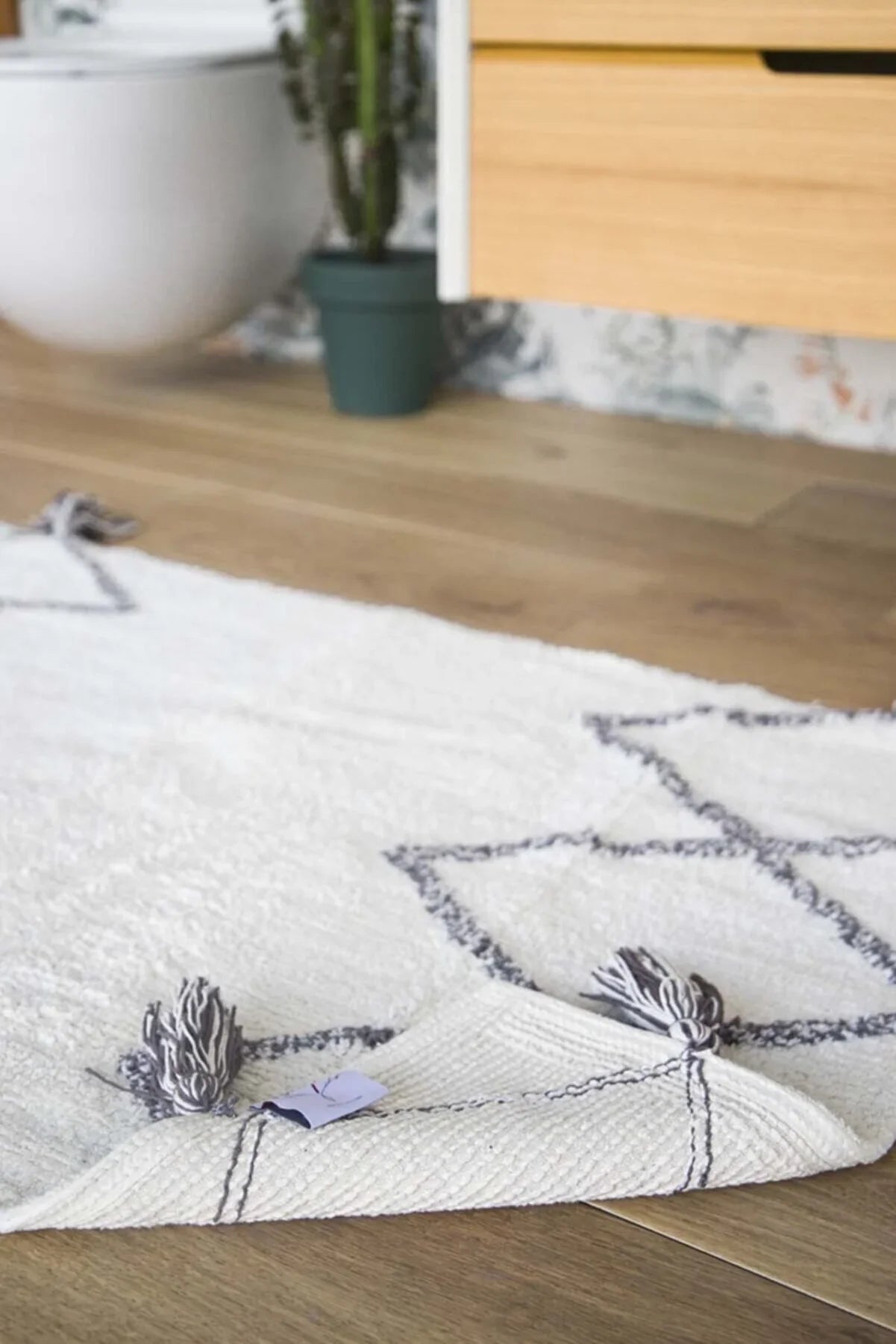 Pompom Bath Mat Set