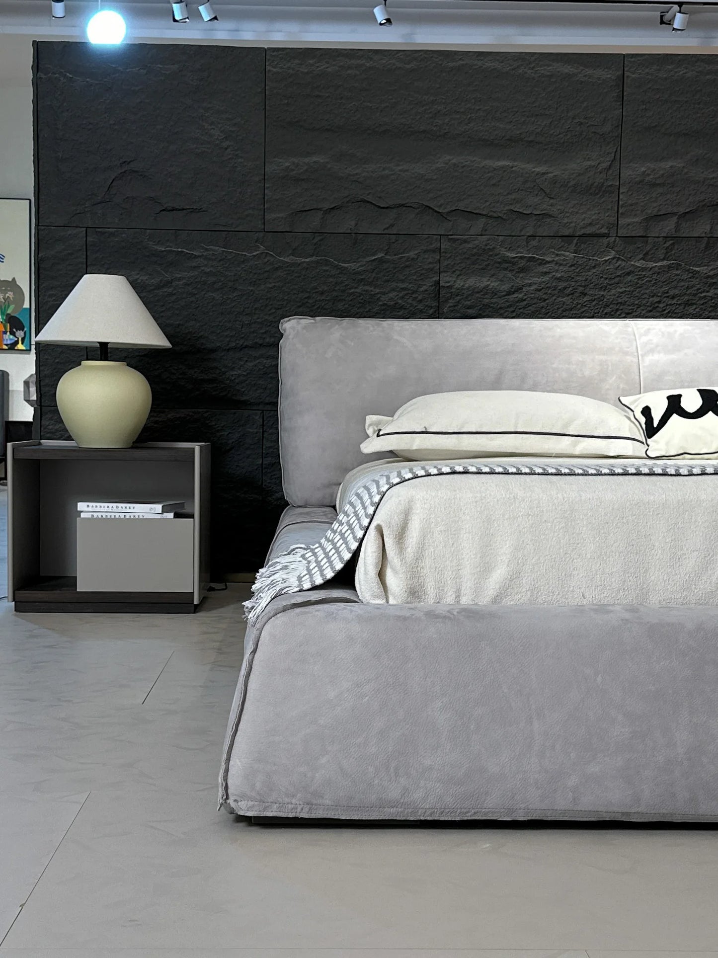 Customizable Modern Design Storage Bed Relaxing Grey Velvet Fabric Italian Style Wood Frame Leather Double Bed Multifunctional
