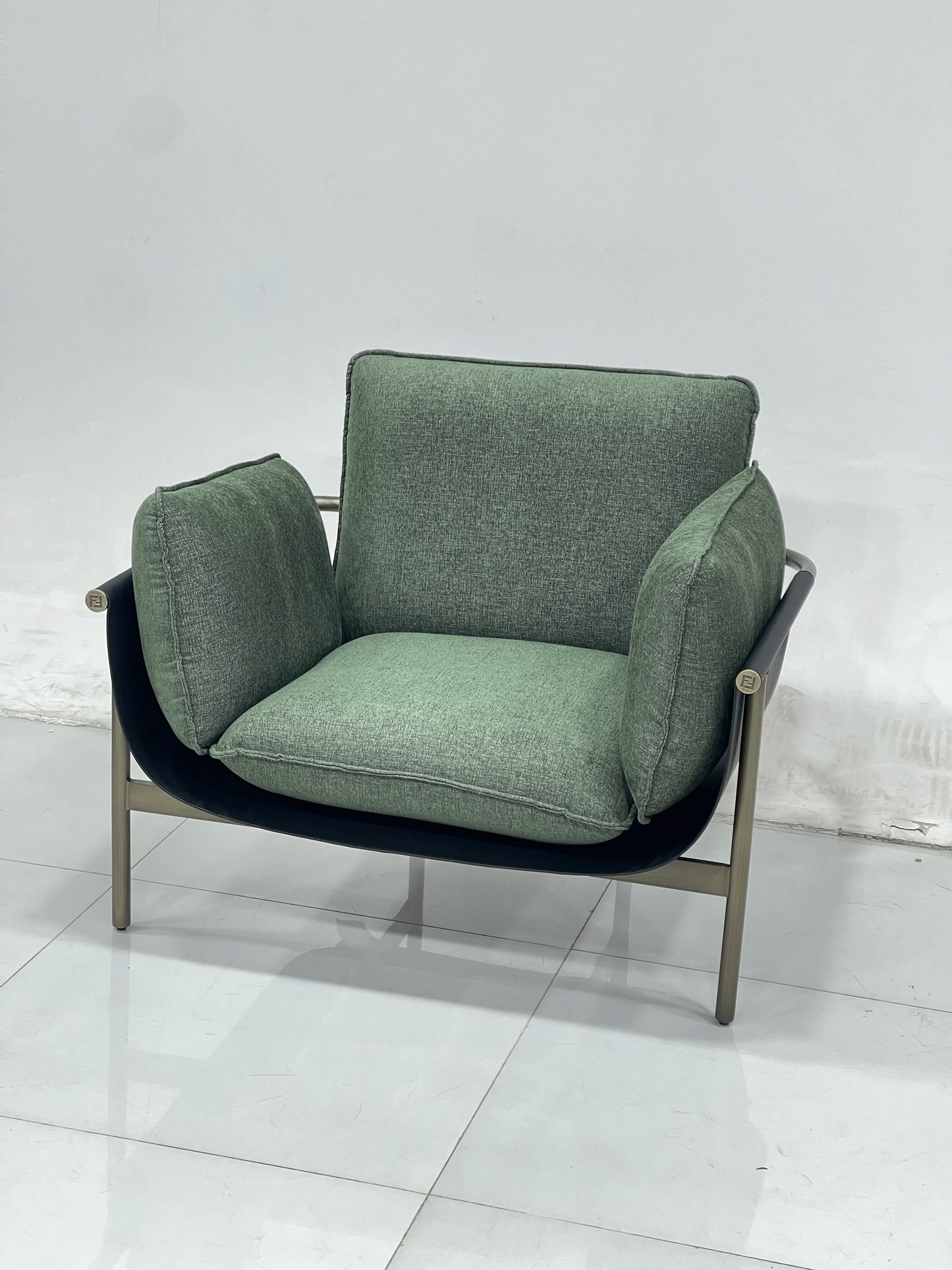 New Modern Stainless Steel Frame Saddle Leather Italian Home Furniture Fabric Casual Seat Apartment Hotel Armchair