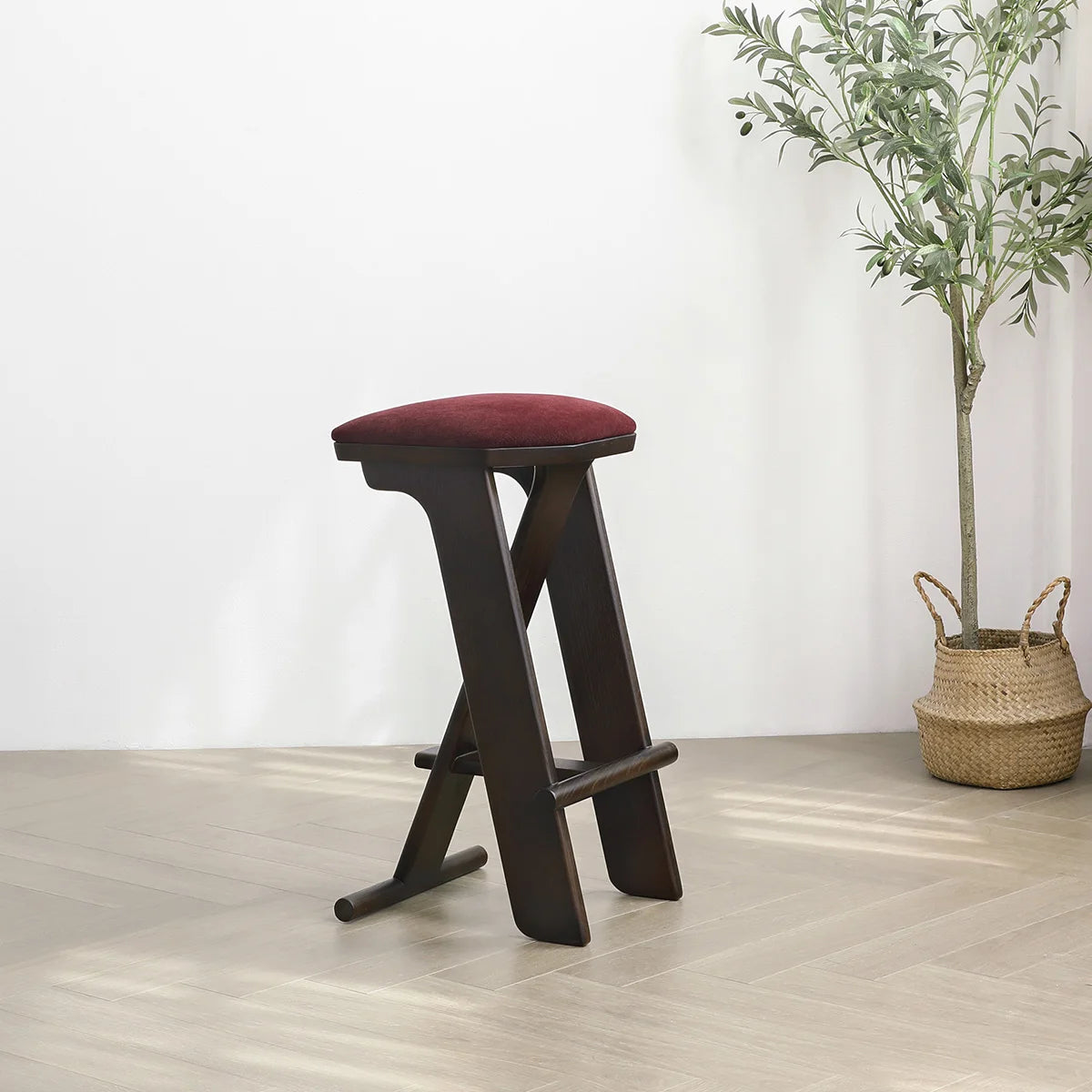 Modern solid wood high chair family bar coffee shop simple Italian Nordic French retro restaurant living room counter stool