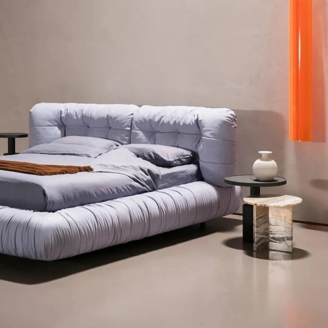 Italian Modern Double Bean Bed Fluffy Comfortable Simple Interior Villa Bedroom Cream Cloudy Room King Leather Bed