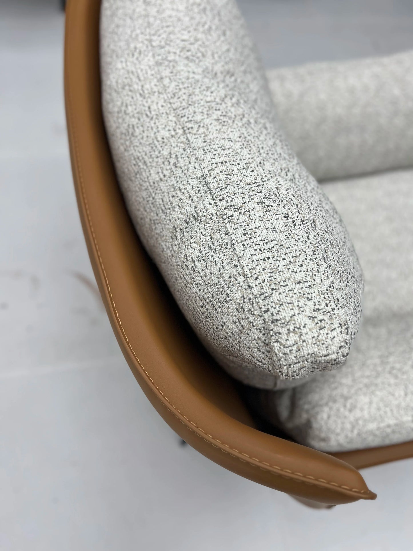 Simple Home Living Room Furniture Leisure Armchair Fabric Seat Light Luxury Design Villa Bedroom Relaxing Chair Chair