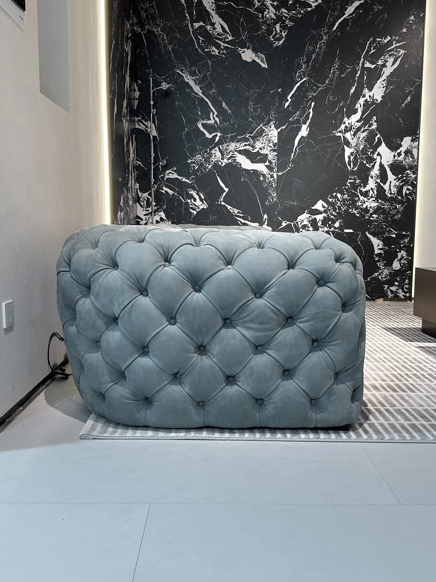 Exquisite modern Italian Chesterfield wooden sofa set with comfortable velvet armrests and metal legs, perfect for a family or villa
