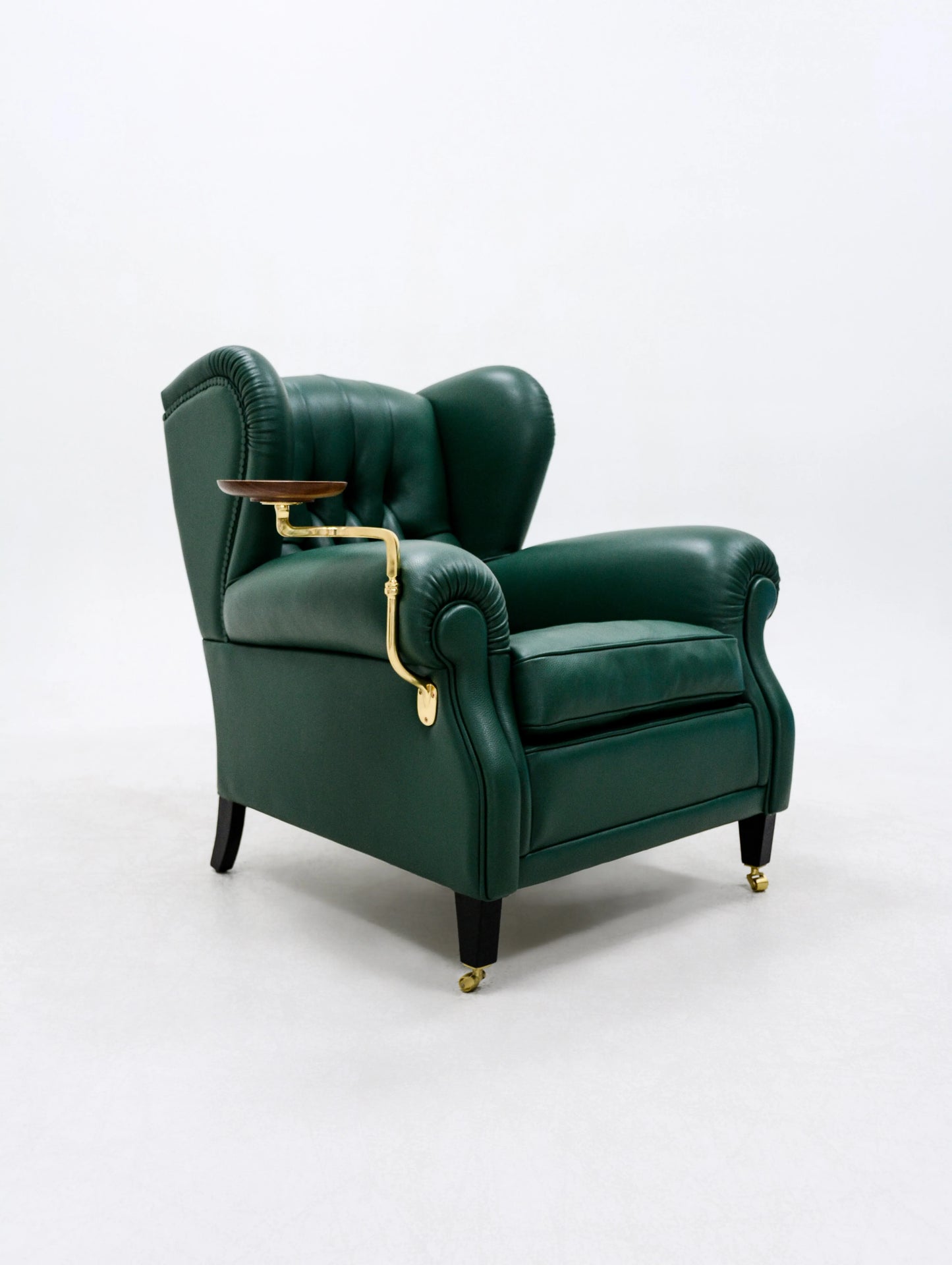 High quality classic European leather luxury lounge chair solid wood frame with wheels bedroom living room furniture