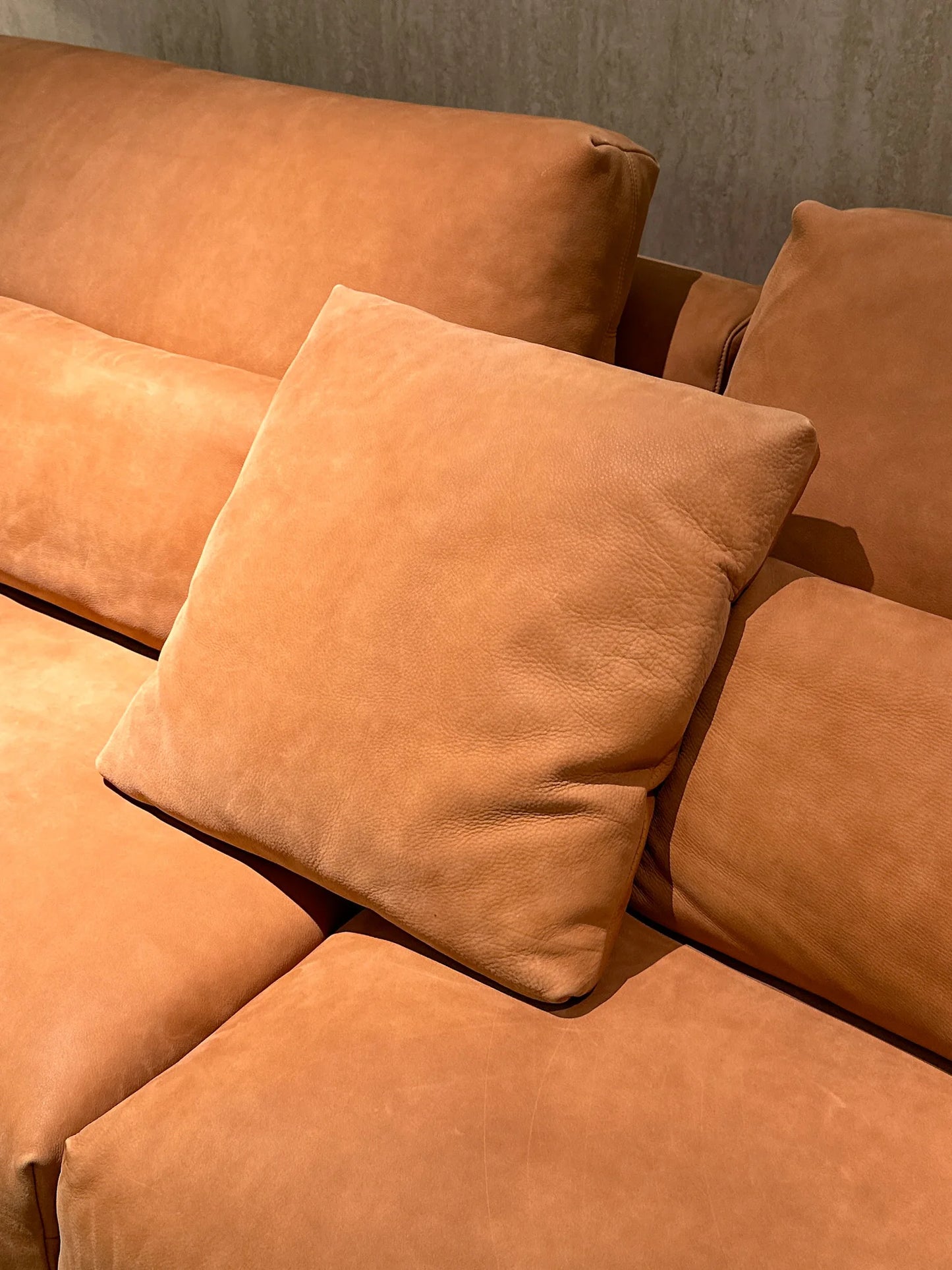 Modern ergonomic triple leather sofa set Modular corner furniture with velvet wooden legs for living room or villa