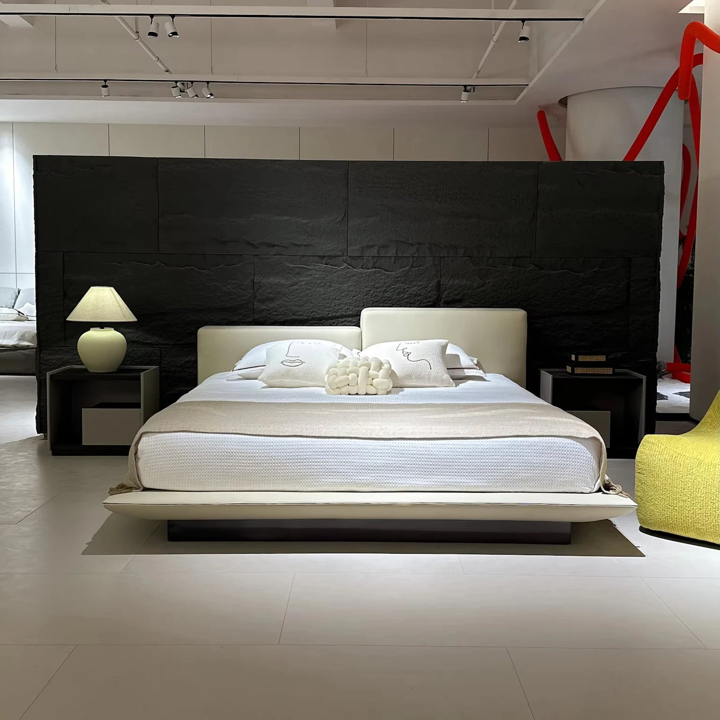 Comfortable Modern Italian Style Leather Double Bed Bedroom High Low Tofu Design Home Fabric Furniture
