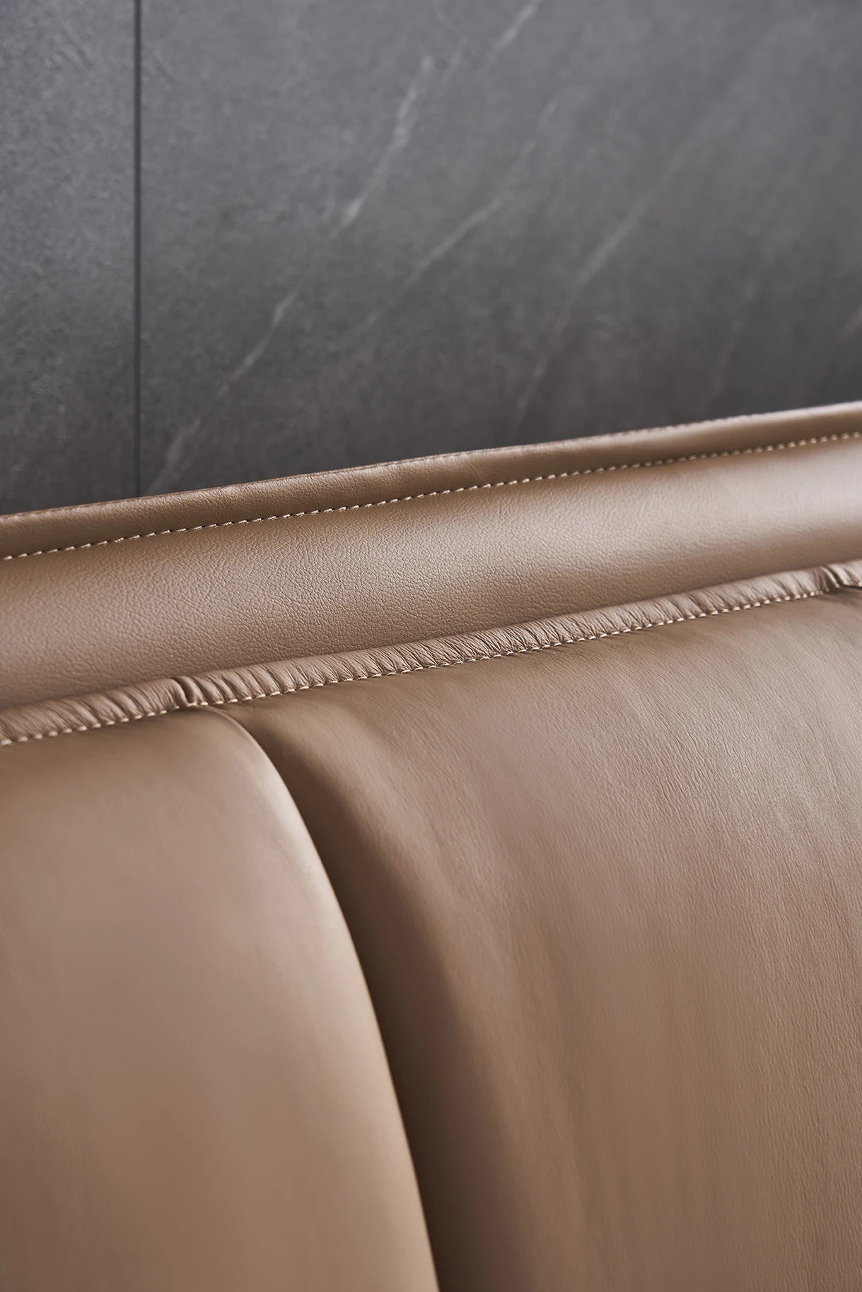 Five start hotel project microfiber leather bedroom furniture villa king size Italian design modern home bed