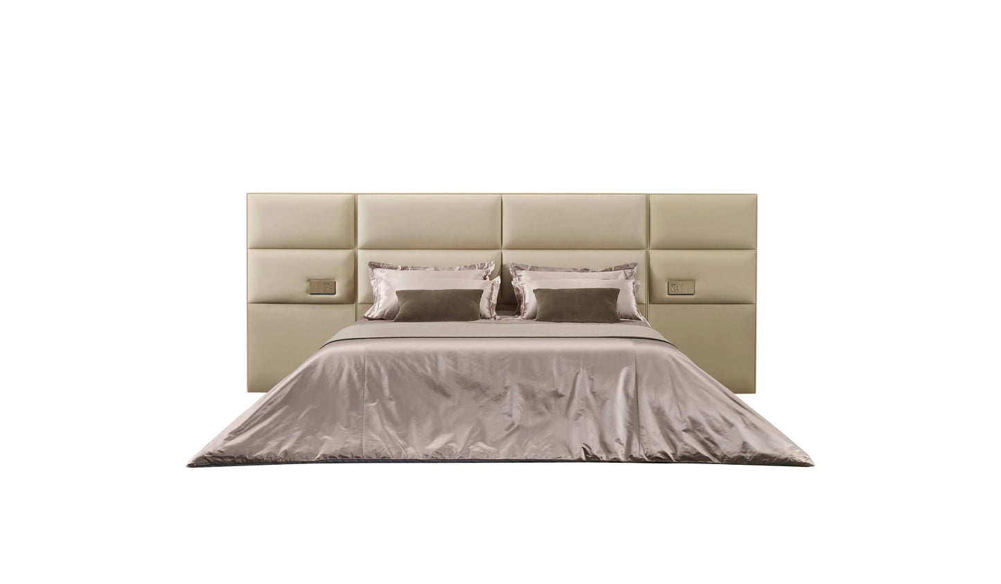 Italian design modern high-end luxury double bed king leather bed soft fabric master bedroom high quality wooden home