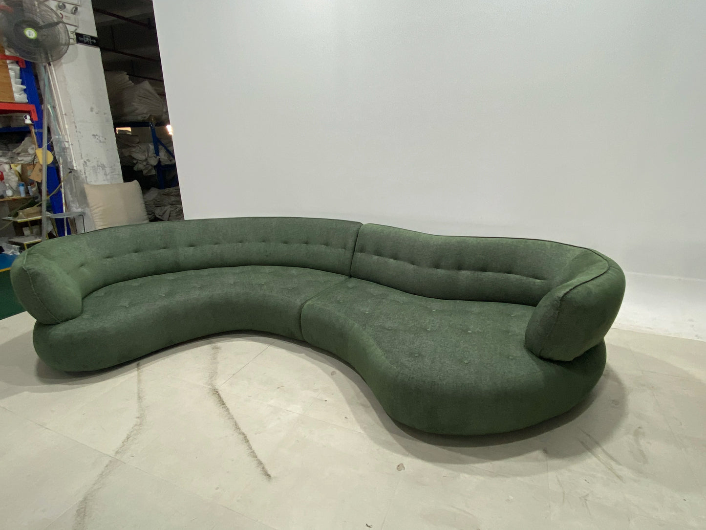 New design light luxury Italian living room curved sofa 3.9 meters large villa apartment green fabric moon sofa casual modern sofa
