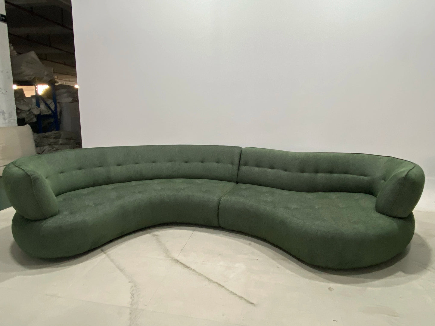 New design light luxury Italian living room curved sofa 3.9 meters large villa apartment green fabric moon sofa casual modern sofa