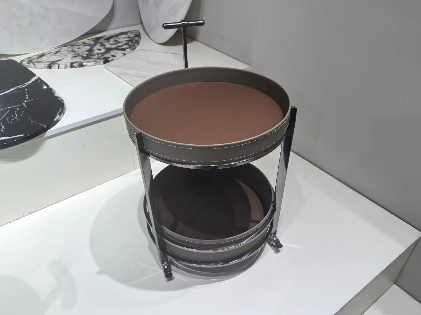 Removable hotel project Bedside table Interior living room furniture Saddle leather 2-story round loft coffee table