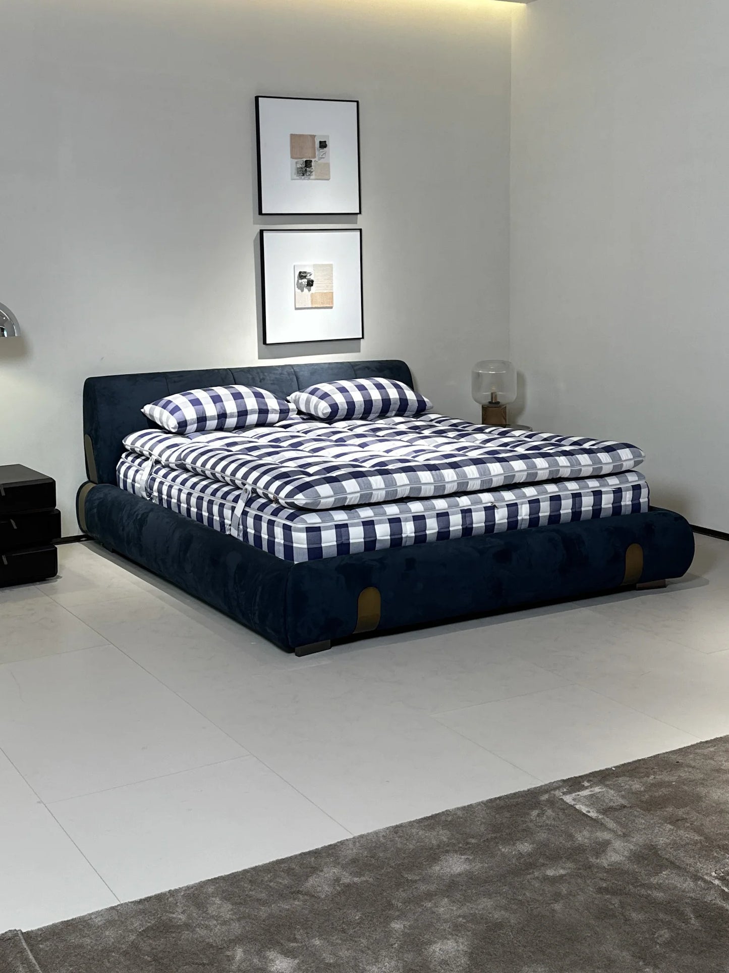 Simple Italian design luxury metal fabric leather sofa large special design bed linen cotton king soft bed