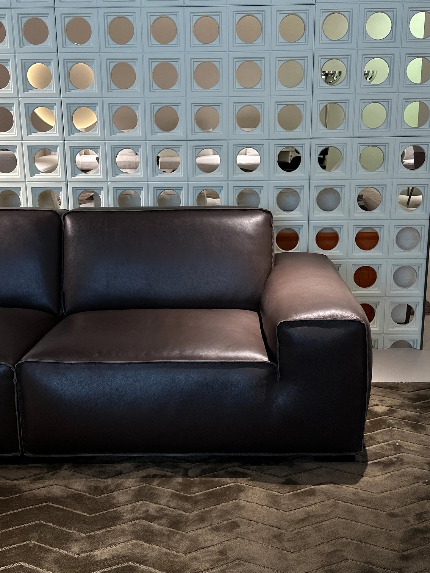 Comfortable Modern Home Modular Leather Sofa Set In-Line All Black Combination Sofa Living Room Comfortable Furniture