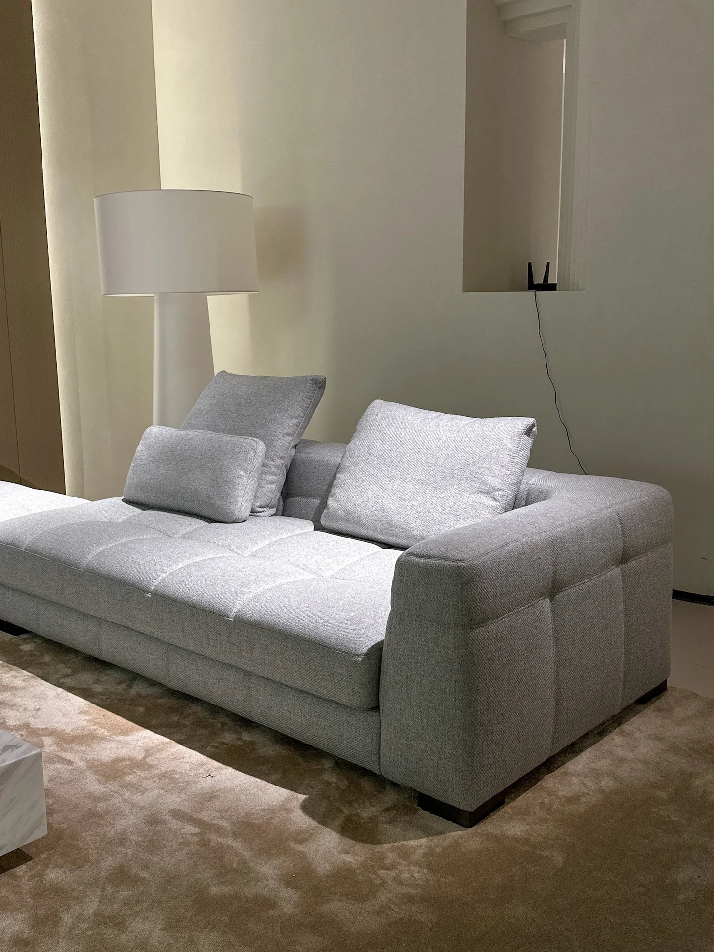Villa Furniture Comfortable Sofa Living Room Luxury Sofa Leisure Sofa Fabric Sofa 4 Seats L-Shaped Sofa
