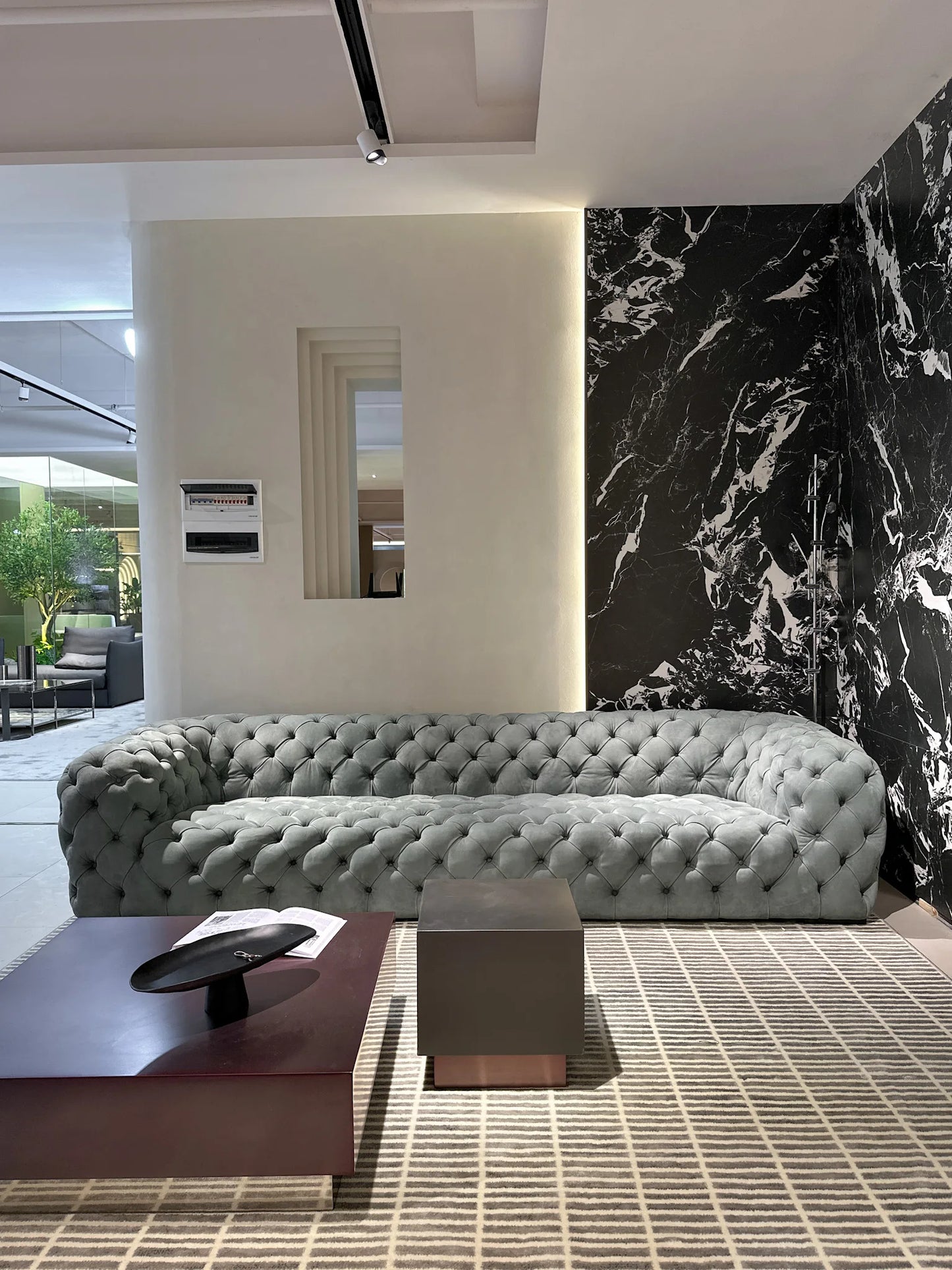 Italy Chester Moon Pull Buckle Set Luxury Accessible Modern Minimalist Design Chesterfield Velvet Fabric Sofa